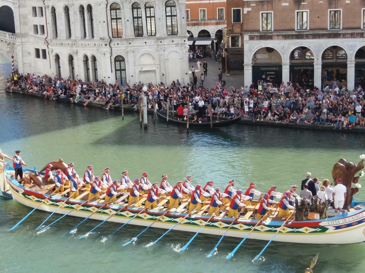 Casa Cattaneo Grand Canal View Apartman Velence Kültér fotó