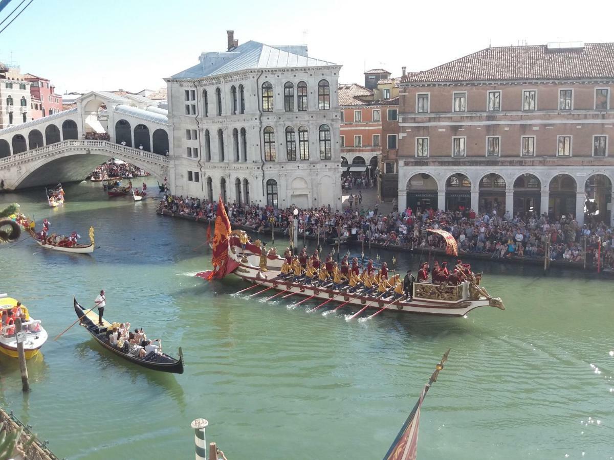 Casa Cattaneo Grand Canal View Apartman Velence Kültér fotó